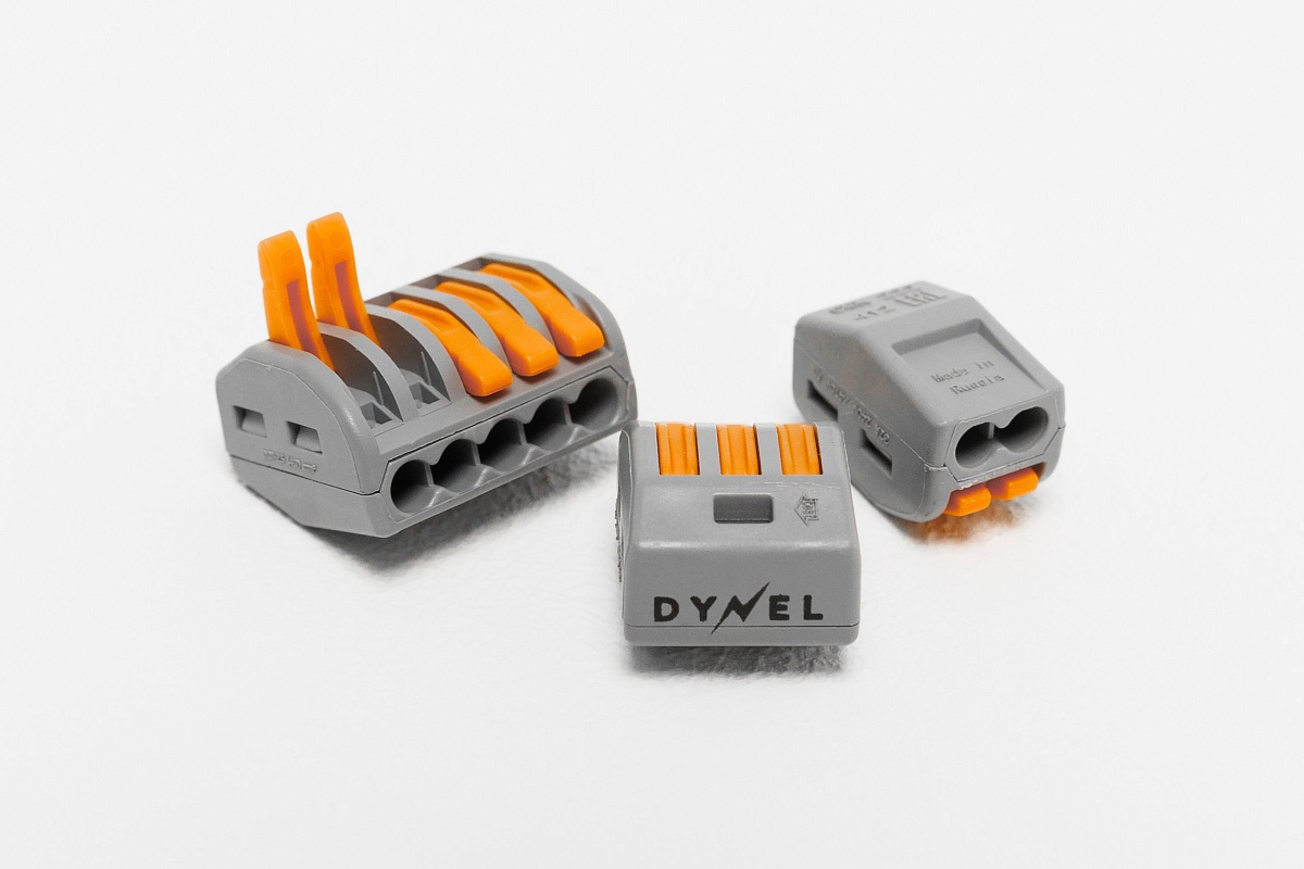 Клемма строительно-монтажная СМК 222-413 с рычагом 3 отверстий 0,08-2,5мм2 DYNEL DY-03-01-002